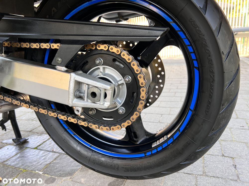 Suzuki V-STROM - 30