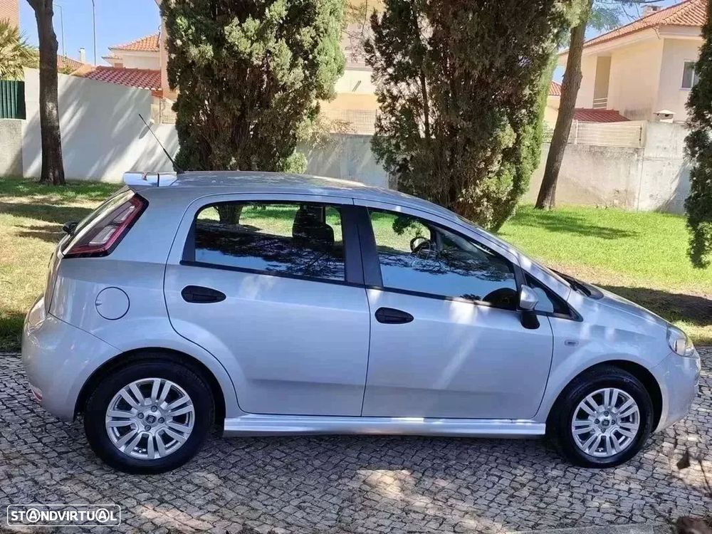 Fiat Punto 1.2 Lounge S&S - 12