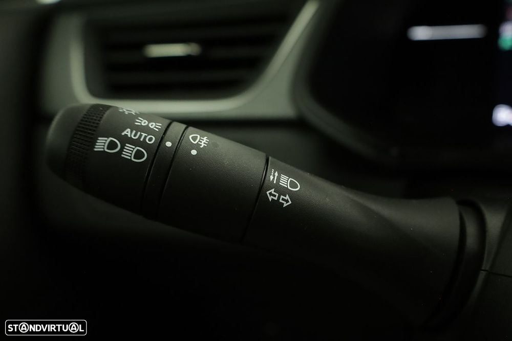 Renault Captur 1.0 TCe Techno Bi-Fuel - 16
