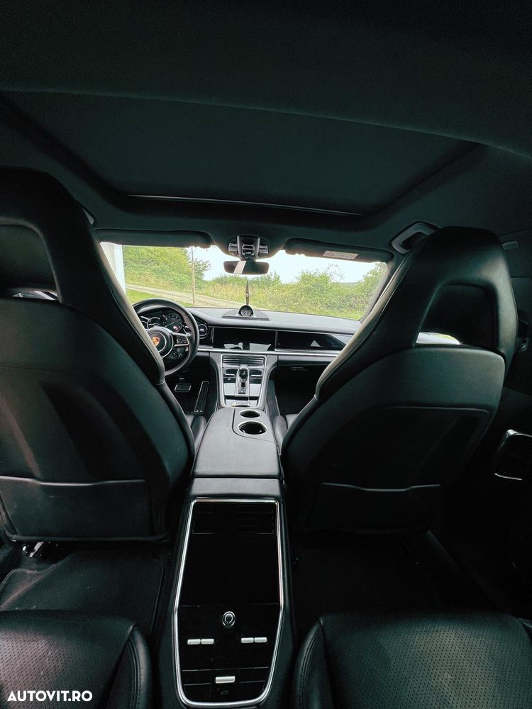 Porsche Panamera 4 E-Hybrid Executive - 8