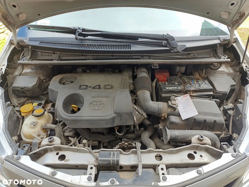 Toyota Yaris 1.4 D-4D Active - 8