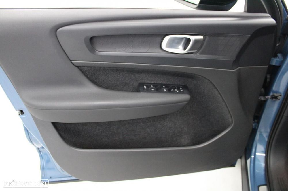 Volvo XC 40 Recharge 69 kWh Single Motor Core - 8