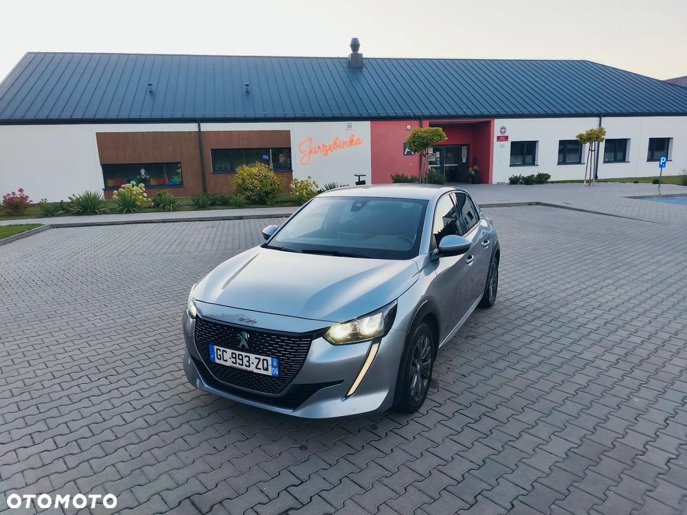 Peugeot 208 Elektromotor 136 E-Style - 18