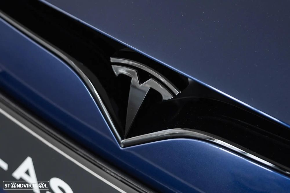 Tesla Model S Standard Range - 10