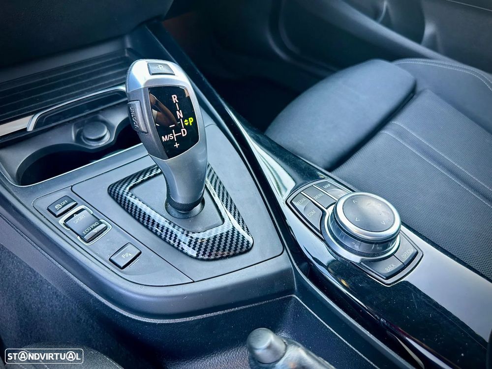 BMW 116 d Aut. Sport Line - 14