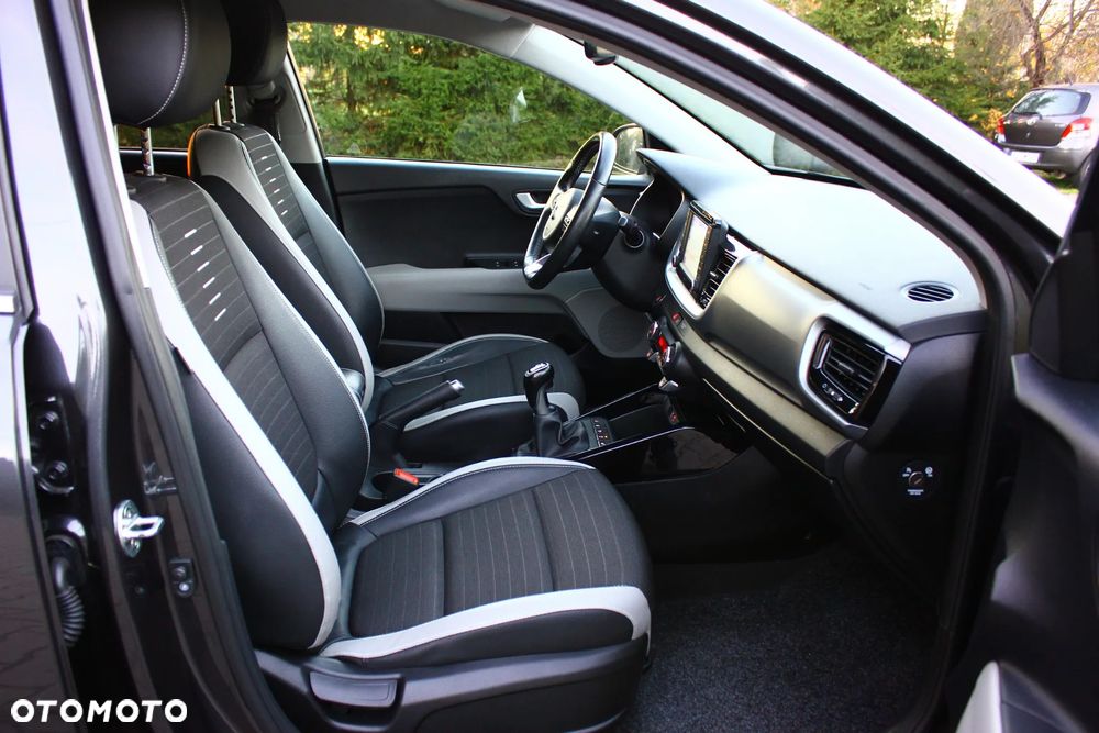 Kia Stonic 1.6 CRDi SCR XL - 38