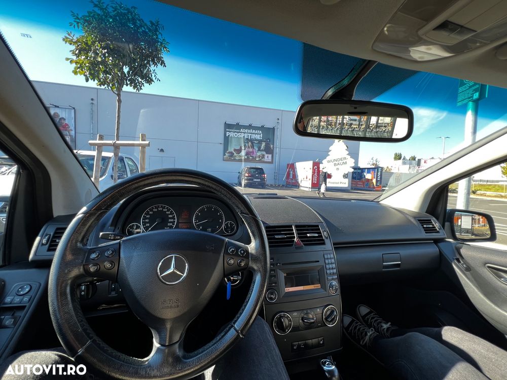 Mercedes-Benz A 160 Autotronic - 9