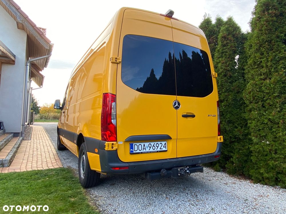 Mercedes-Benz Sprinter 317 - 23