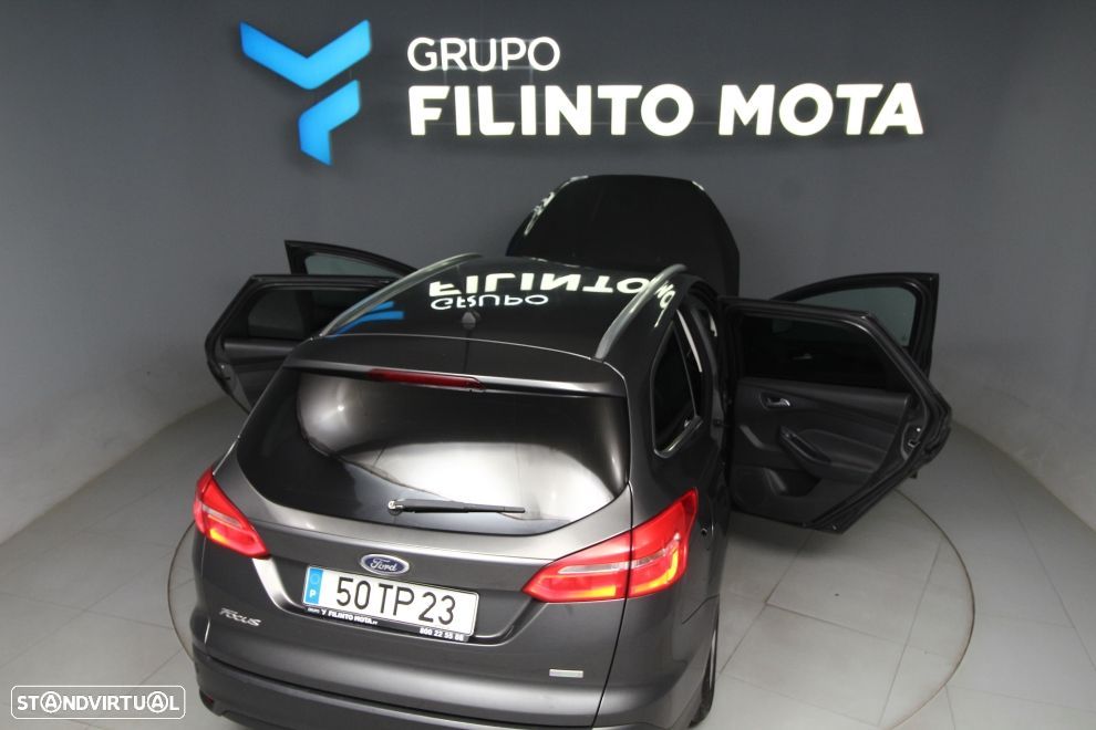 Ford Focus 1.0 SCTi Titanium - 10