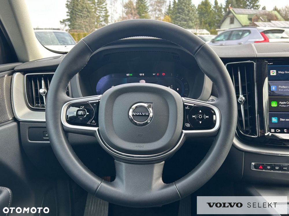 Volvo XC 60 B5 B AWD Plus Dark - 13