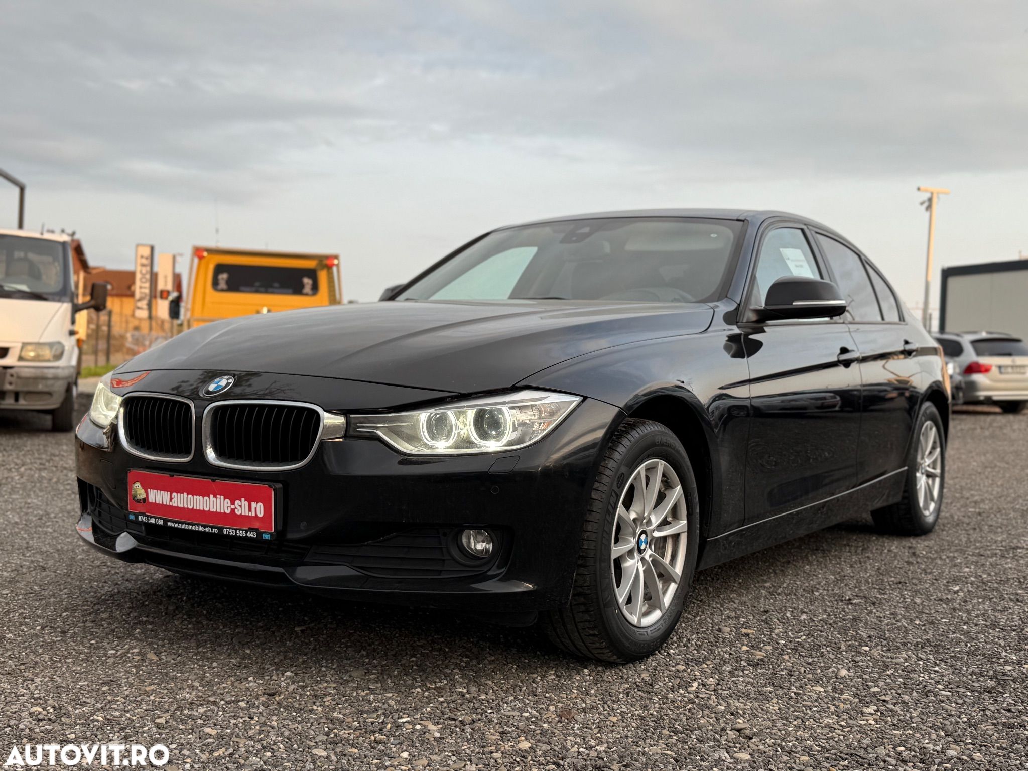 BMW Seria 3 320d Sport Line - 1