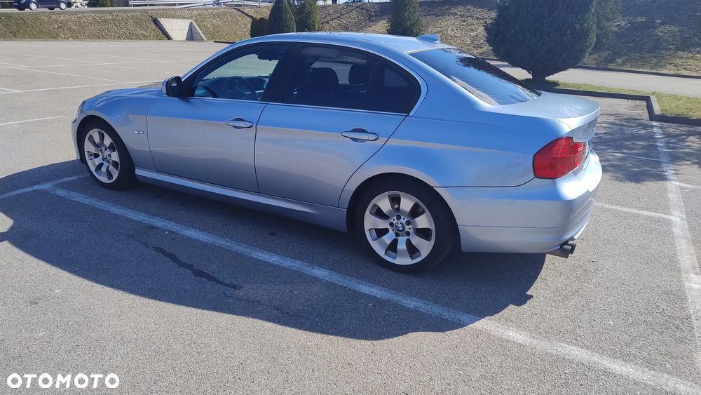 BMW Seria 3 325i - 6