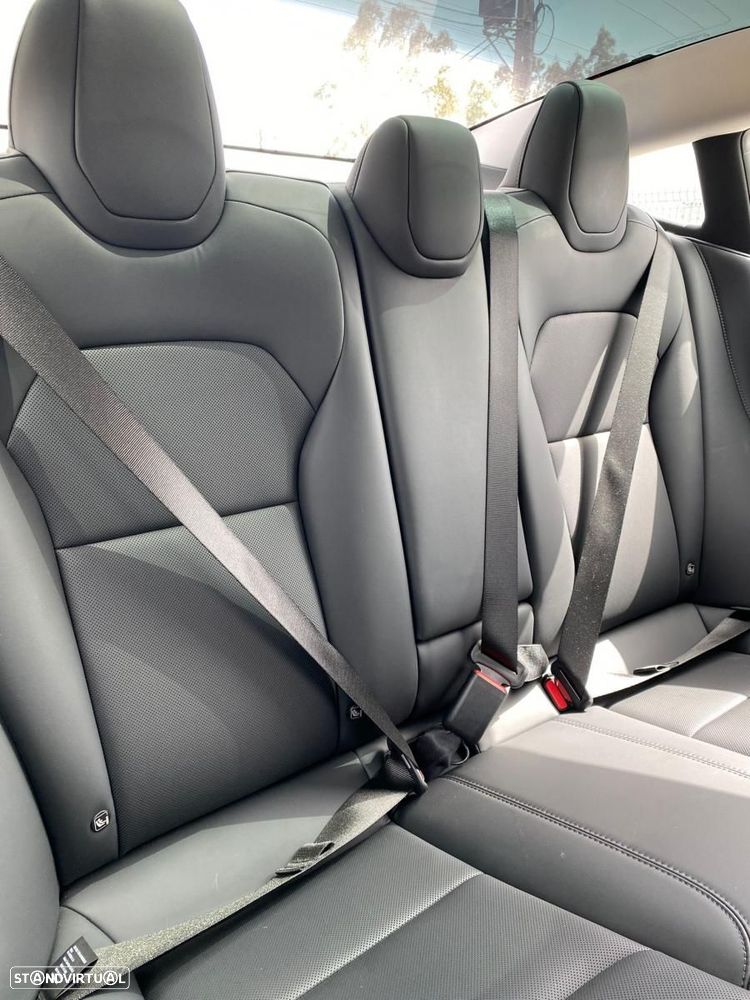 Tesla Model 3 Long Range Tração Traseira - 6