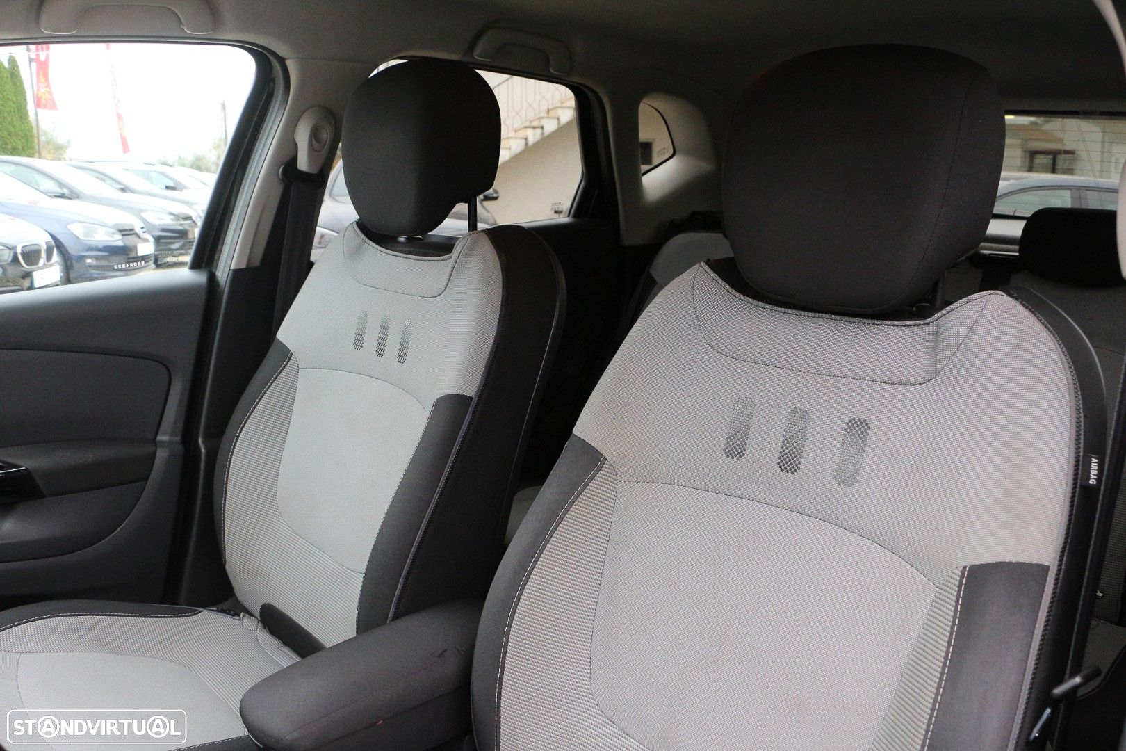 Renault Captur 1.5 dCi Exclusive - 29