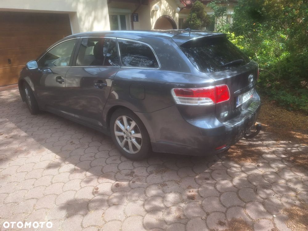 Toyota Avensis 2.0 D-4D Sol plus+NAVI - 2