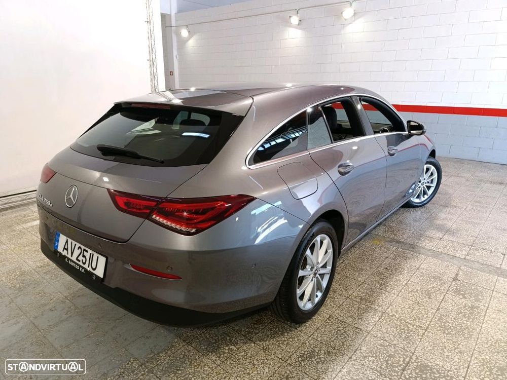 Mercedes-Benz CLA 250 e Shooting Brake Style Plus - 3