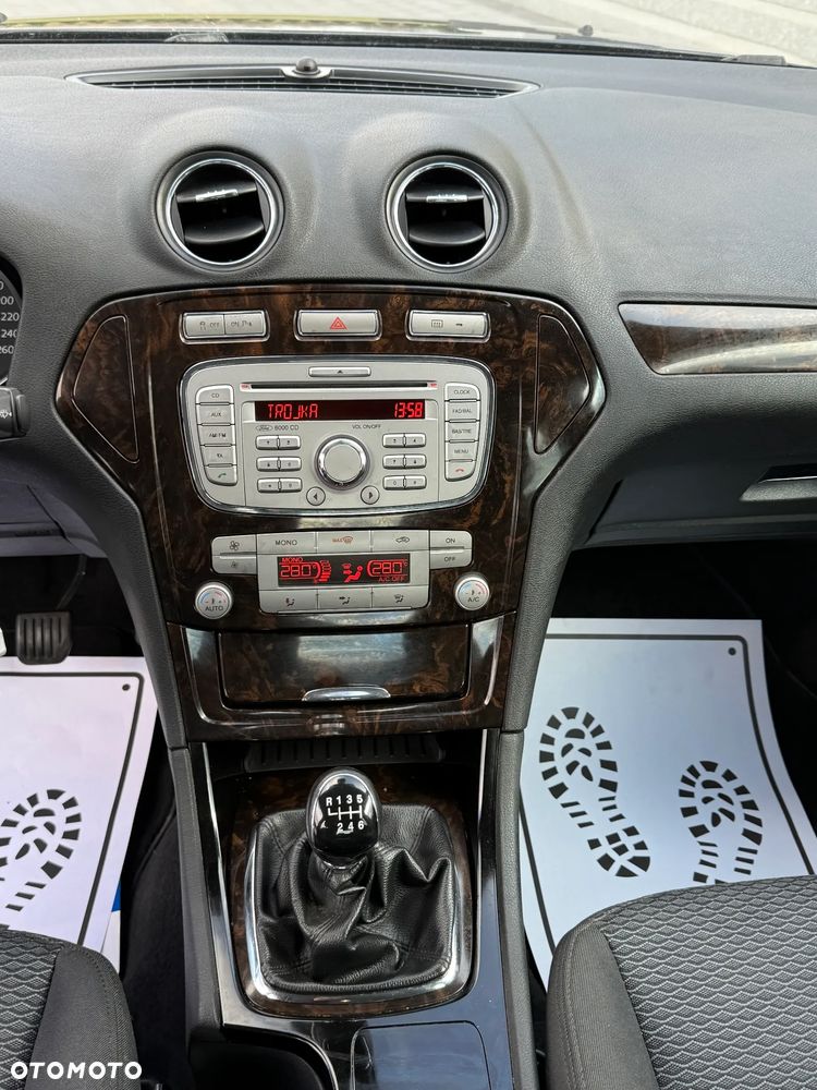 Ford Mondeo 2.0 TDCi Champions Edition - 10