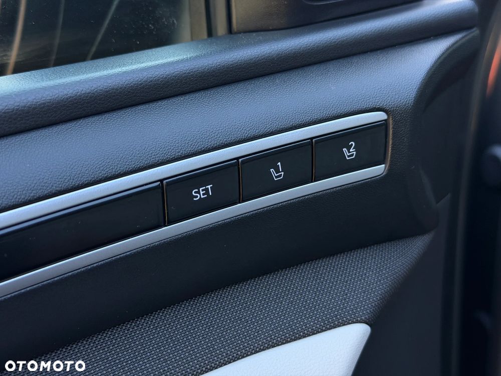 Hyundai Tucson 1.6 T-GDi HEV Platinum 4WD - 34