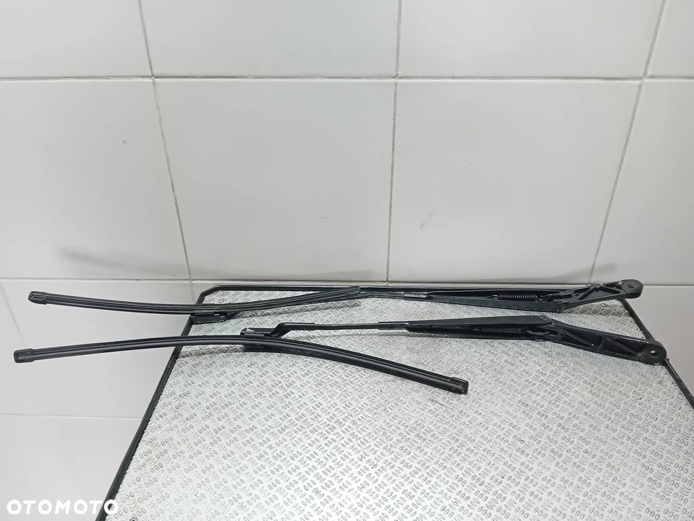 ramiona wycieraczek , pióra komplet VW Golf VI 2012 - 3