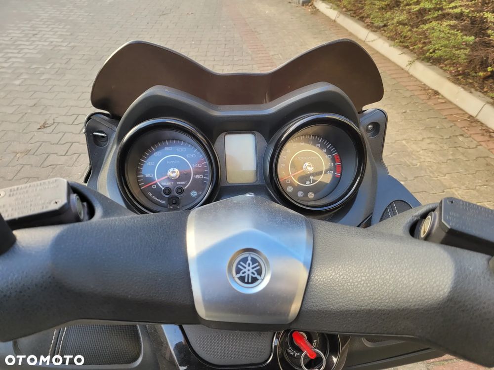 Yamaha X-max - 5