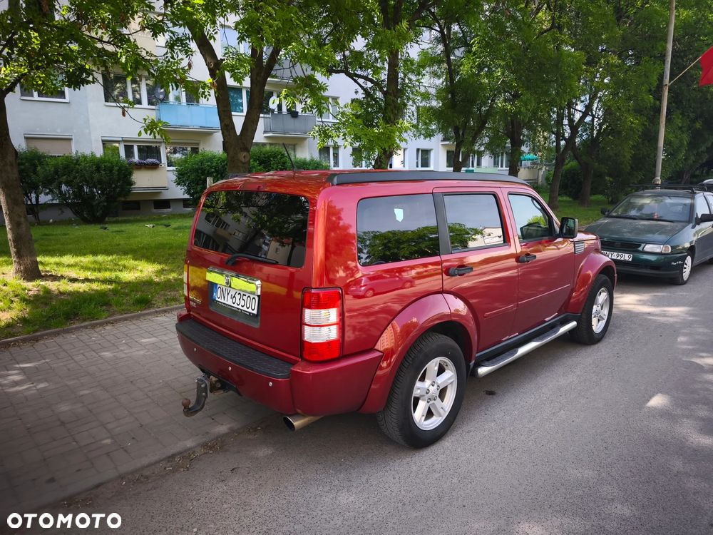 Dodge Nitro - 2
