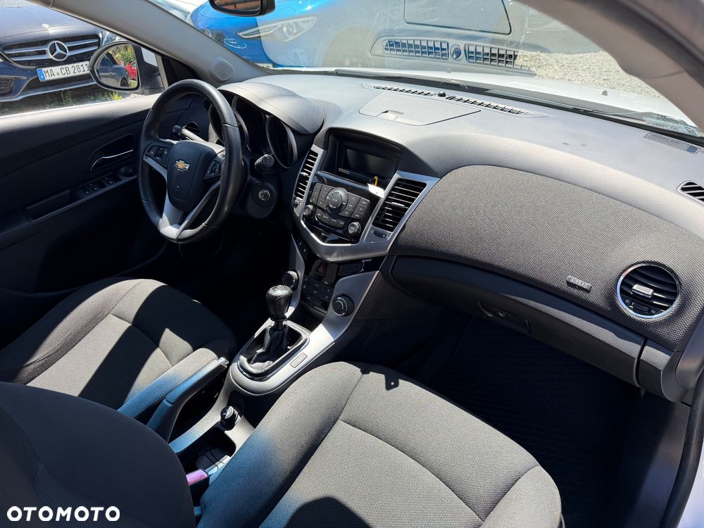 Chevrolet Cruze 1.6 LT - 39
