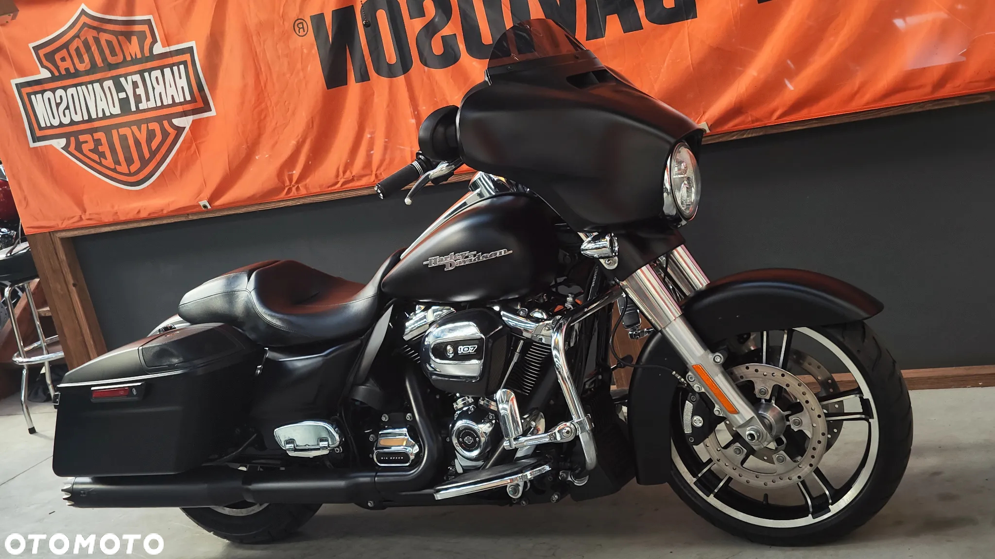 Harley-Davidson FLHXS Special - 3