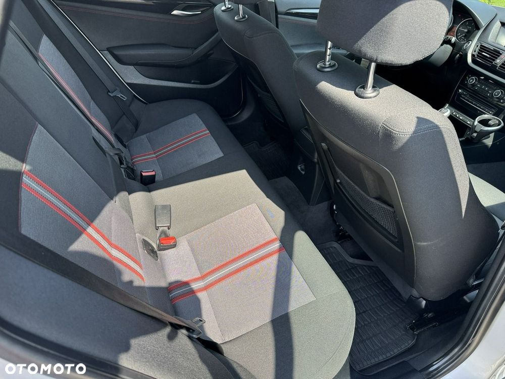 BMW X1 sDrive18d Sport Line - 26