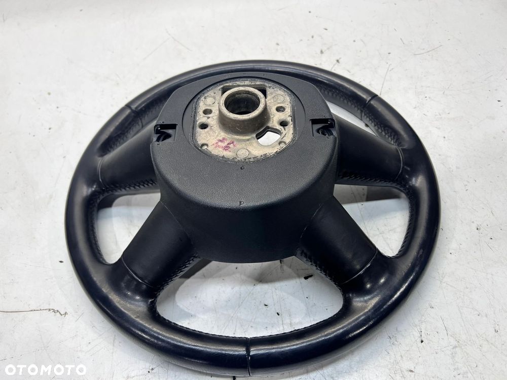 KIEROWNICA SKÓRA AUDI A6 C6 4F0419091AH 1KT *5* - 6