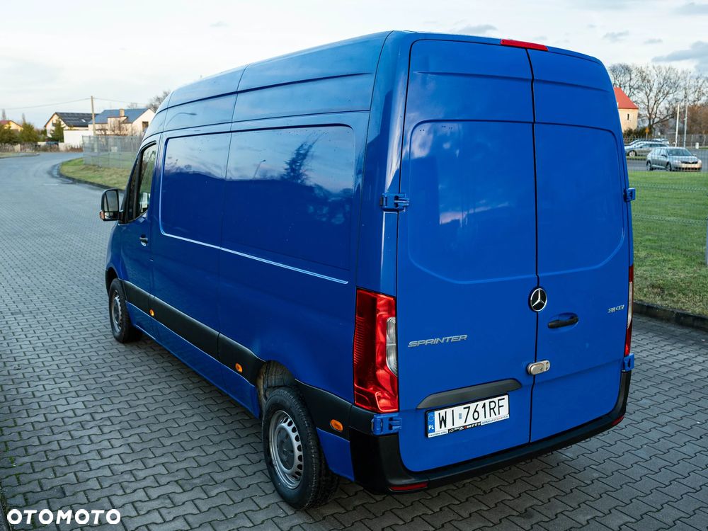Mercedes-Benz Sprinter - 12