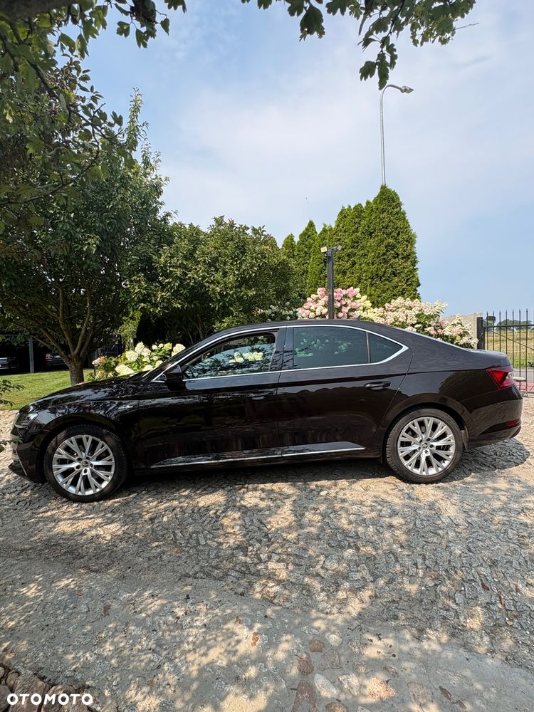 Skoda Superb 2.0 TDI SCR L&K DSG - 6