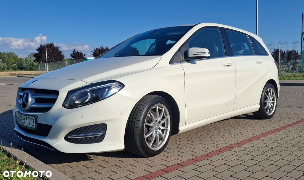 Mercedes-Benz Klasa B 180 7G-DCT Urban - 2
