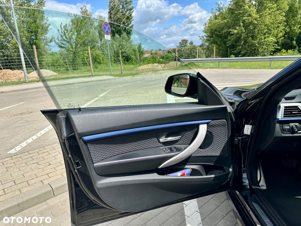BMW Seria 3 318d M Sport - 11