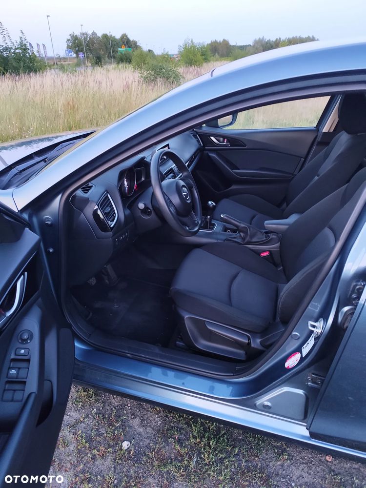Mazda 3 - 8