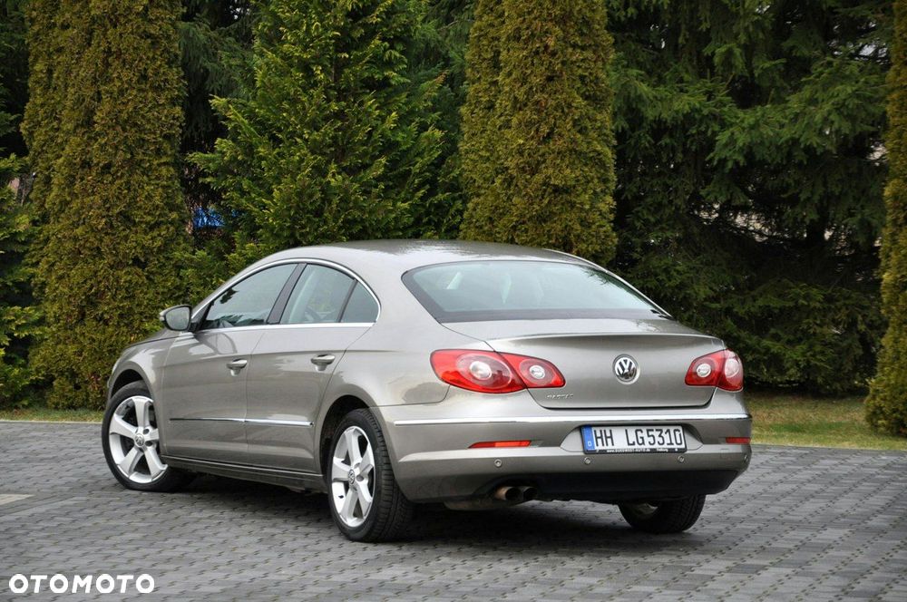 Volkswagen Passat CC - 14
