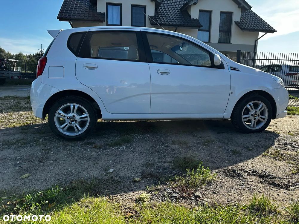 Chevrolet Aveo 1.4 16V LS - 5