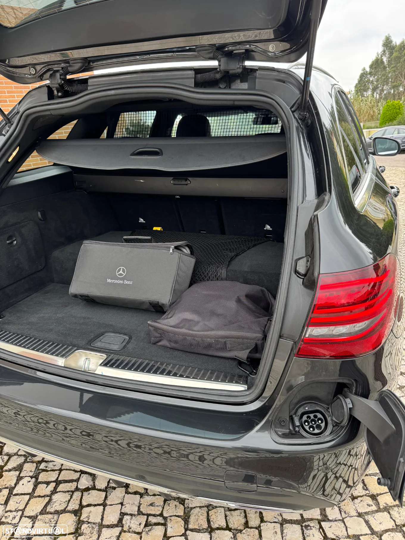 Mercedes-Benz C 300 BlueTEC Hybrid AMG Line - 16