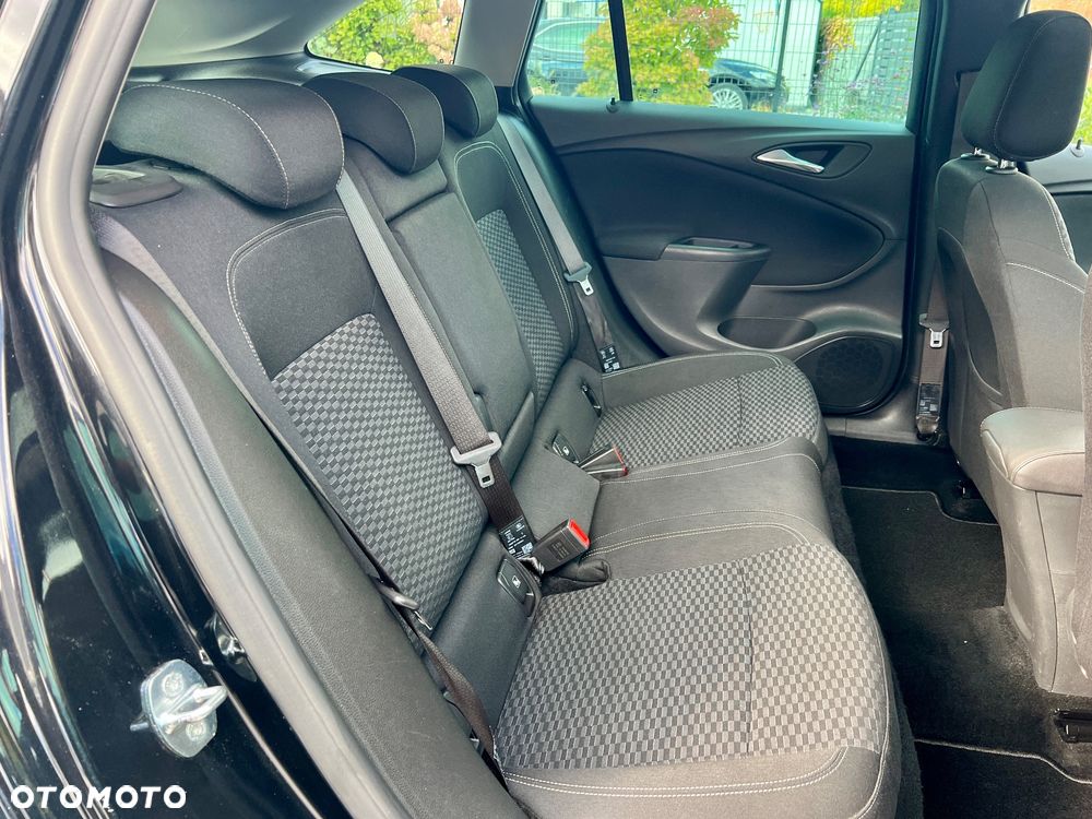 Opel Astra 1.4 Turbo Dynamic - 19