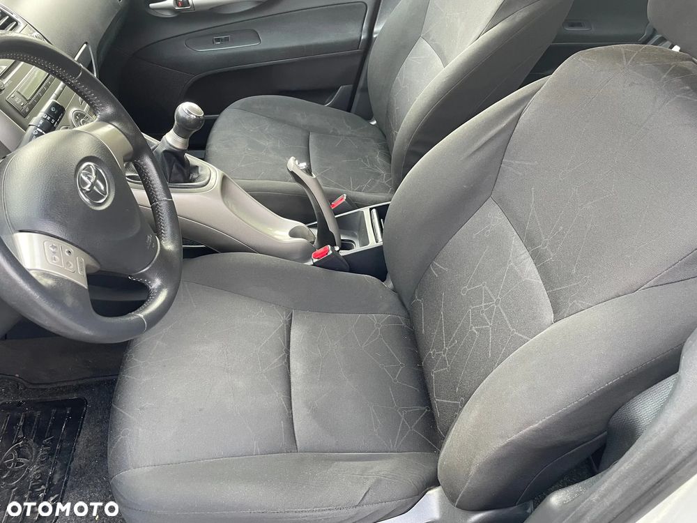 Toyota Auris - 7