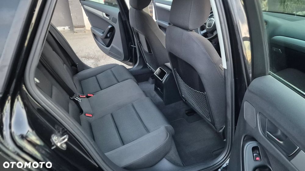 Audi A4 Avant 2.0 TDI DPF Attraction - 6