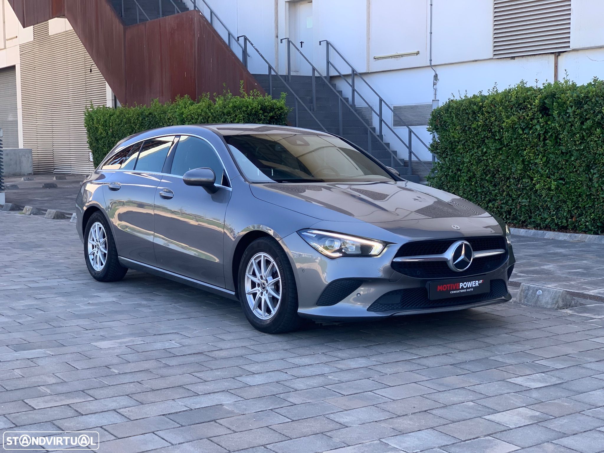 Mercedes-Benz CLA 180 d Shooting Brake 7G-DCT - 1