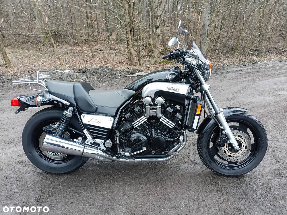 Yamaha V-MAX - 4