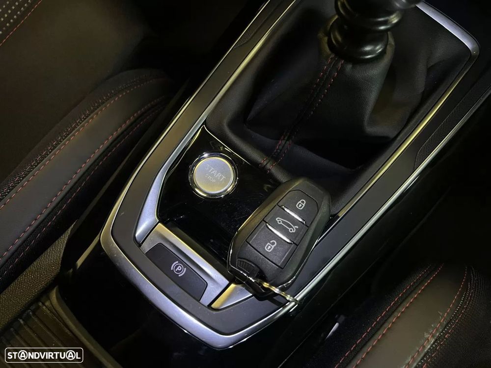 Peugeot 308 1.2 PureTech GT Line - 33