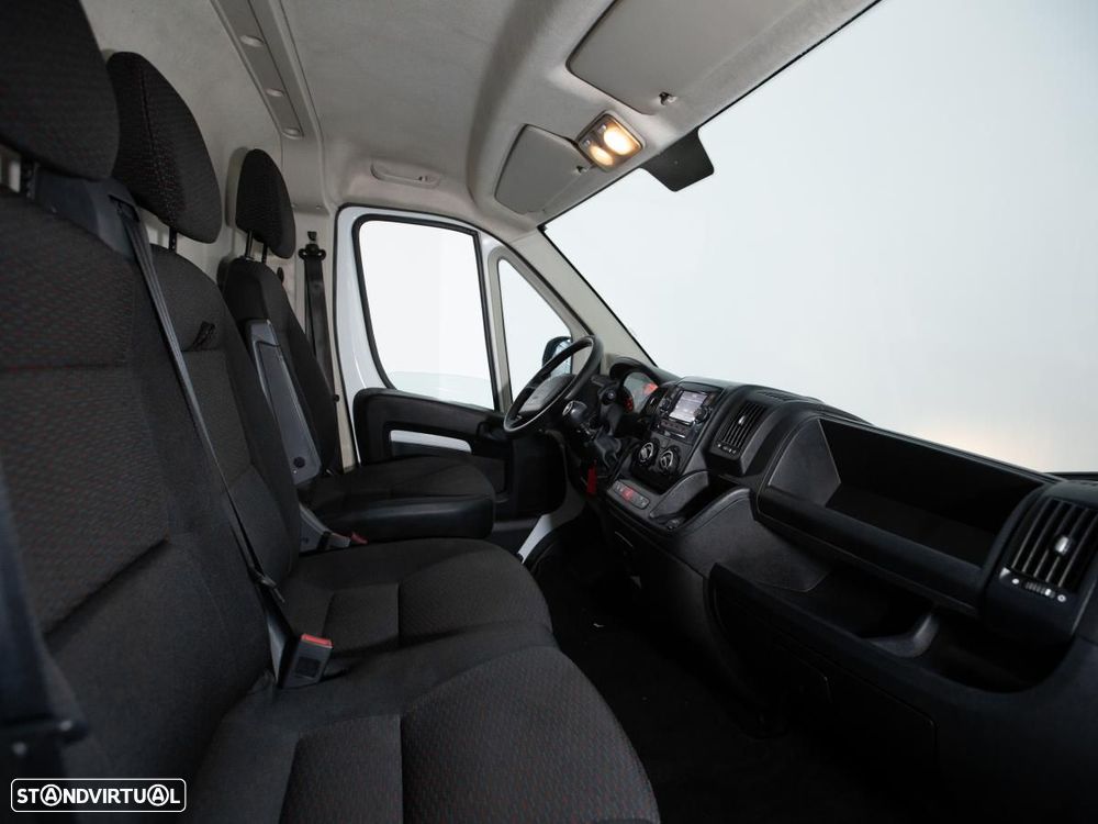 Peugeot Boxer 2.2 BlueHDi 335 L2H2 Premium C/IVA - 11