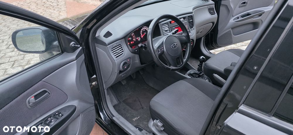 Kia Rio 1.4 Family + - 16