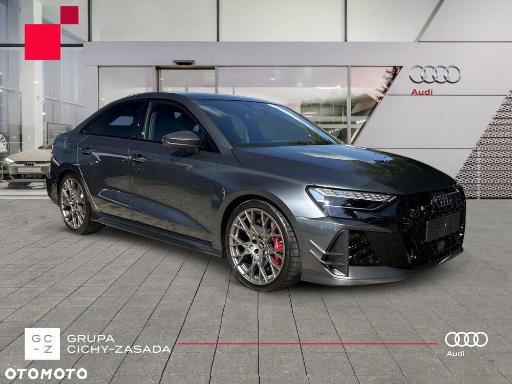 Audi RS3 Limousine - 8