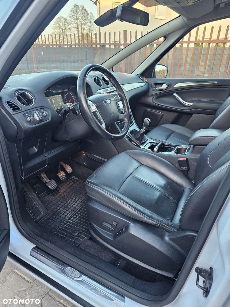 Ford S-Max 2.0 TDCi DPF Titanium - 11