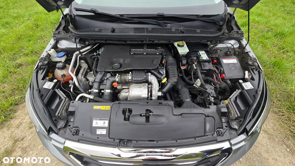 Peugeot 308 1.6 BlueHDi Allure S&S - 19
