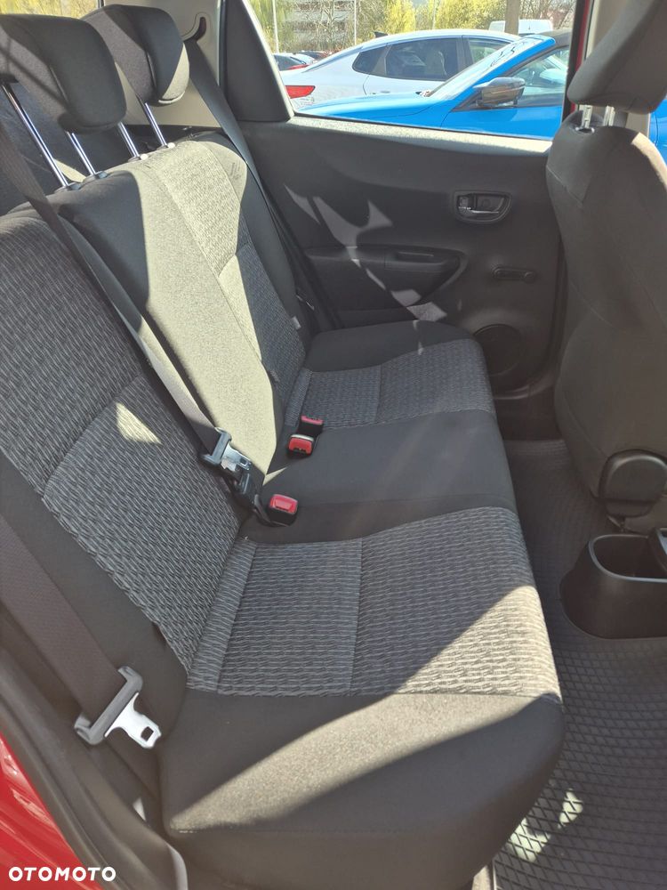 Toyota Yaris 1.33 Premium - 11