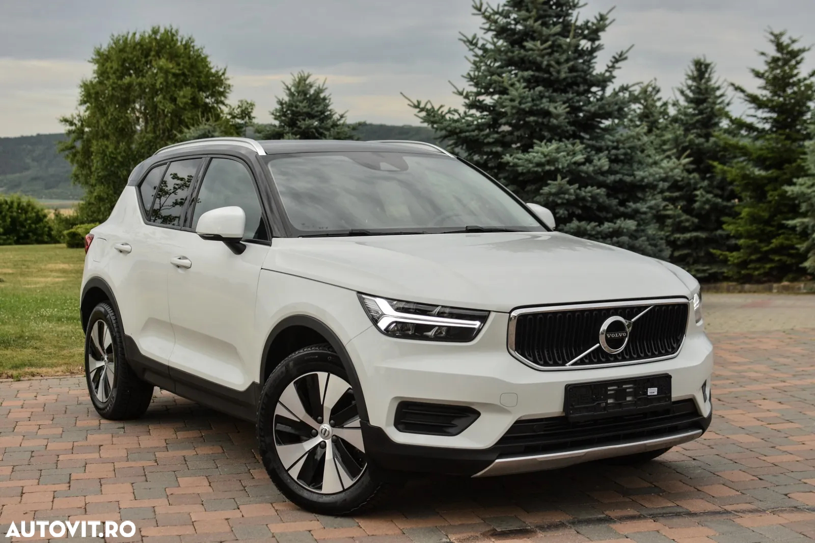 Volvo XC 40 Recharge T5 Twin Engine AT7 R-Design - 3